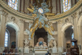 <center>Église Saint-Roch. </center> La chapelle de la Vierge construite par Jules Hardouin-Mansart (1706-1710) prolonge le chœur vers le nord.