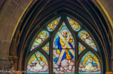 <center>L'église Saint-Séverin. </center> Les vitraux de Saint-Séverin datent de plusieurs époques. Dans la nef, au premier étage de l'élévation, ils sont tous du XIXe siècle et dus à Emile Hirsch (1832-1904). Au deuxième étage et au niveau des trois première travées, ils remontent à la fin du XIVe siècle. Ils décrivent des épisodes de la vie des Apôtres. Au niveau des travées suivantes, ils sont du XVe siècle et illustrent la vie de saints martyrs. Ici, Saint André. 
Dans les collatéraux, les magnifiques vitraux historiés sont du XIXe siècle. On les doit à Emile Hirsh et à Edouard-Amédée Didron (1836-1902).