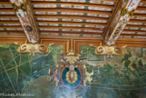 <center>Galerie des Cerfs. </center> Cette galerie fut le théâtre de l'assassinat de Giovanni, marquis de Monaldeschi, favori de Christine de Suède, le 10 novembre 1657.