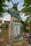 <center>Barbizon.</center>Monument aux morts élevé par souscription Franco-Américaine, par Revillon.