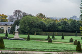 <center>Le château de Champs-sur-Marne. </center>De chaque côté se trouvent le parterre d'Apollon , Dieu des arts et de la lumière, copie de « l’Apollon du Belvédère » du Vatican