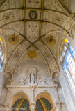 <center>Le château de Chantilly. </center> La chapelle Saint-Louis.