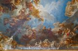<center>Le salon d'Hercule. </center> Le salon d'Hercule est un salon donnant accès au Grand Appartement du Roi. Plafond par François Lemoyne entre 1733 et 1736 : l’apothéose d’Hercule, accueilli par Jupiter qui lui destine Hébé.