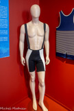 <center></center>HOM
Marque créée en 1968 à Marseille
Maillot de bain justaucorps 1996 • Lycra