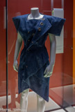 <center>Robe</center>Sylla
Marque française de prêt-à-porter, active des années 80 à 2011, créée à Marseille par Laurent Sylla.
Entre 1980 et 1995
Sergé de coton (denim), métal doré
Marseille, Château Borély - Musée des Arts décoratifs, de la Faïence et de la Mode, irrv.D2000.1203.1