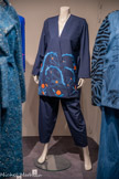 <center>Ensemble veste Family et pantalon until next time</center>Salim Azzam (Liban)
Marque crée en 2016 par Salim Azzam, lauréat2024-2026 - Fashion Enthusiasm Prize/Fonds de Dotation Maison Mode Méditerrané.
Collection printemps-hiver 2023-2024
Viscose, broderie en fil de coton exécutée à la main
Collection particulière