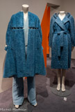 <center>Manteau taille Empire </center>Ensemble haut et pantalon 
a. guery (France)
Marque créée en 2014 par Anaïs Guery, lauréate 2016 - Mediterranean Fashion Prize (MFP)/ Fonds de Dotation Maison Mode Méditerranée
2014
Velours de coton 