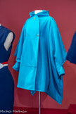 <center>15 Manteau 3/4</center>Jean-Rémy Daumas
Marque française de prêt-à-porter créée en 1978 par Jean Rémy Daumas (1951)
Collection automne-hiver 1985-1986 Thème «Rectangle»
Drap de laine, métal.
Don Jean Rémy Daumas, 1989
Marseille, Château Borély - Musée des Arts décoratifs, de la Faïence et de la Mode, inv.1989.5.70.1