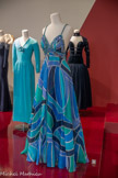 <center>Robe du soir</center>Emilio Pucci
Marque italienne de prêt-à-porter créée en 1947 par Emilio Pucci (1914-1992)
Vers 1975
Organza de soie, verre
Ancienne collection Anna Garcia
Marseille, Château Borély - Musée des Arts décoratifs, de la Faience et de la Mode