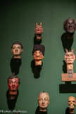 <center>Têtes de marionnettes à tringle</center>