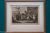 <center>« Le mystère de la franc- maçonnerie mis en lumière par les Gormagons »</center>William Hogarth. Londres, Royaume-Uni, 1724. 
Gravure sur cuivre à l’eau-forte, imprimée sur papier vergé.
Mucem, Marseille. <br>
L’ordre des Gormogons (ou Gormagons) a été créé à Londres en 1724 pour mystifier la Grande Loge maçonnique d'Angleterre. Il organisait par exemple des défilés parodiques travers la ville. Irrévérencieux, Hogarth parodie les Gormogons dans cette gravure, mais il se moque aussi aimablement de certains francs-maçons, inclus dans le cortège burlesque. Cela ne l’empêchera pas d'être lui-même reçu maçon peu après Bien sûr, don Quichotte fait partie de l’équipée de la dérision William Hogarth s’inspire des cartons de tapisserie de Charles-Antoine Coypel dont les compositions circulaient dans toute l’Europe par le biais de la gravure.