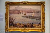 <center>Émile Bernard (1868-1941)</center>Le Vieux-Port de Marseille, 1929 Huile sur toile 77 x 107 cm
On a beaucoup écrit que les grands peintres plus habitués du nord de la France, subjugués par les couleurs du Sud dès l'instant où ils y posèrent leur chevalet, les ont restituées avec une virulence et une subjectivité qui ont ouvert dans l'histoire de l’art des champs inexplorés. C’est peu dire qu'Émile Bernard ne s'inscrit pas dans cette tendance lorsqu'il vient immortaliser le Vieux-Port en 1929 : l'atmosphère est hivernale et tout Marseille n'est qu'un camaïeu de beiges et de gris.
Bernard déploie ici à plein les effets de la perspective atmosphérique : au premier plan, des amoncellements de marchandises bâchées, représentées avec netteté ; au-delà du bassin, un quai de Rive-Neuve encore discernable quoique déjà très brumeux ; enfin, fermant la composition, une colline et une basilique réduites à des silhouettes avec, sur la gauche, l’angle droit de l'ascenseur, qui hissa pèlerins et touristes vers le sanctuaire de Notre-Dame de la Garde jusqu'en 1967.
Le peintre avait par le passé fréquenté Gauguin, Van Gogh, plus tard Cézanne et s'était laissé imprégner des influences respectives de ces trois grands génies, s’essayant successivement au pointillisme, au synthétisme et au symbolisme. La maturité venant, le voilà revenu à un style beaucoup moins radical dont ce panorama du Vieux-Port est représentatif. Le cas n'est d'ailleurs pas isolé : ainsi de Derain ou de Marquet, qui assagirent sensiblement à la fois leur trait et leurs couleurs après l'aventure fauve.