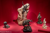 <center>Théodore Rivière.</center>Bronzes. Théodore Rivière est l'un des principaux sculpteurs orientalistes. Il s'est non seulement inspiré de textes littéraires, mais a aussi fait de nombreux voyages, en Afrique du Nord, en Extrême-Orient et en Amérique du Sud.
