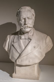 <center>Buste de Ferdinand de Lesseps. </center> Auguste Maillard XIXe siècle.
Marbre.
Souvenir de Ferdinand de Lesseps et du Canal de Suez
