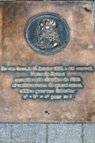 <center>Castres. La place Jean Jaurès</center>Plaque indiquant l'endroit où fut enterré Pierre de Fermat.