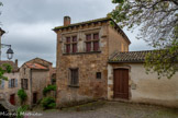 <center>Cordes-sur-ciel. La porte de Rous</center>Maison Gorsse.