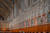 <center>La cathédrale Sainte-Cécile</center>Côté Nord : les stalles hautes pour les chanoines, les stalles basses pour les autres clercs, chantres et servants. Elles sont surmontées d'une délicieuse frise de 70 angelots et de petits baldaquins finement ciselés.