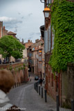 <center>Albi</center>Rue Caminade, rue médiévale étroite typique.