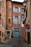 <center>Albi</center>Le style d'habitations développées dans ce quartier aux XIe et XIIIe siècles est caractérisé par un ensemble de bpatiments, organisé autour d'une cour intérieure, avec un puits et des arcades. L'aménagement de logements sociaux et la réhabilitation en 1985 ont permis de conserver l'architecture typique du Vieil Alby et contribuent à rendre le centre ancien attractif.