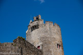 <center>Najac : Forteresse Royale. </center>Le sommet du donjon. Le mécanisme de l'horloge est logé dans une ancienne bretèche.