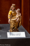 <center>L’église Saint Corneille de Puycelsi</center>Statuette de Vierge à l’enfant, bois polychrome et doré, 17e siècle. L'Enfant tient un globe. La Vierge est couronnée.