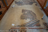 <center>Gaillac</center>Reconstitution du tapis de la mosaïque retrouvée dans les fouilles réalisées lors des travaux d’aménagement du musée de l’Abbaye St Michel, en 1996.
Datation : fin IVème siècle - début Vème siècle.