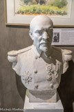 <center>Musée Jean Jaurès</center>Le vice-amiral Louis Jaurès.
Plâtre, 1927. 0,58 x 0,36 x 0,69 (m)
Georges Crouzat (Castres, 1904 - Angerville, 1976)
Don de Geneviève Amourette, (2018).