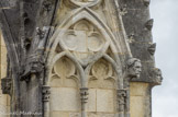<center>La Cathédrale Sainte-Marie  </center>Les têtes sont celles des évêques François II Lacroix, qui lança les travaux de restauration au milieu du XIXe et Arthur-Xavier Ducellier sous lequel se termina ces travaux.