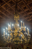 <center>Château de Pau</center>Les lustres étaient destinés à la galerie des croisades du château de Versailles.
