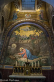 <center>Lourdes.</center>Les mystères douloureux sont tirés de scènes de la Passion du Christ : L'agonie au Mont des Oliviers (Grallet, 1899).