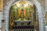 <center>Lourdes.</center>Retable baroque à la chapelle du château, qui ornait l'église Saint-Pierre, reconstruite après les guerres de religion et détruite en 1904.