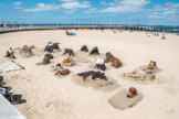 <center>Arcachon</center>Sculptures sur sable.