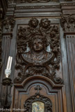 L’église Saint Bruno<br> Sainte Roseline de Villeneuve (couronne de fleurs).