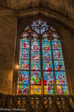 Eglise Saint-Seurin. <br>En bas Jessé est représenté endormi sur un magnifique lit. De sa poitrine sort le tronc d'un arbre qui se divise en quatre branches qui entrelacent dans leurs rameaux et leurs feuilles, des prophètes, des rois des Hébreux, depuis David avec sa lyre jusquà Jésus. A droite de Jessé, Isaïe, le devin Balaam, Solon l'athénien et la sibylle qui tient une rose et qui prédit l'Annonciation. A gauche, Ezéchiel, platon et la sibylle libyque qui prédit la venue de Jésus. A droite de Davis, Salomon. En haut, ç gauche Michée. Les rois tiennent un sceptre, les prophètes, du ragard ou de la main, montrent le somet de l'arbre où se trouve Marie avec son Enfant.