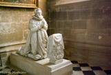 <center>Chapelle des fonds baptismaux. </center> Priant du maréchal François de la Grange d'Arquian, mort en 1617, par Michel Bourdin.
