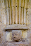 <center>Galerie Nord. </center>Culs-de-ampe à motifs libertins. Une jeune femme .