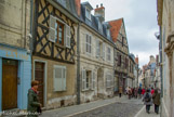 <center>Maison à pans de bois de la rue Bourbonnoux. </center>Cette rue s'appelait, du IV au XII, Viens burbonensis, limitée par la porte bourbonne et la porte Gordaine. Elle conduisait dans le Bourbonnais.