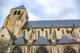 <center>Eglise Saint-Pierre-le-Guillard XIIIe siècle </center> Comme la cathédrale Saint-Etienne dont elle est contemporaine, l'église Saint-Pierre-le-Guillard est dépourvue de transept et possède une nef à 5 travées, plusieurs chapelles latérales de style gothique flamboyant et un déambulatoire à chapelles rayonnantes.