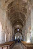 <center>L'église Saint-Martin de Chapaize.</center>La nef, construite en petit appareil autour de 1030, se compose de cinq travées élevées sur deux étages et flanquées de bas-côtés.
