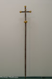 <center>Paray le Monial </center>Croix de procession 16e siècle.<br> Argent, cuivre doré et émaillé. Cette croix de procession a gardé sa hampe.