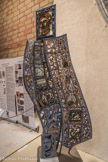 <center>Paray le Monial </center>Visage de Paul Charnoz en grès d’Alsace (Betschdorf).