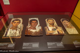 <center>Le musée des Beaux-Arts de Dijon</center>Série des portraits du Fayoum. Portrait de jeune garçon, Égypte, v. 115 ap. J.-C. Portrait d'homme, Égypte, v. 120 ap. J.-C. Portrait d'homme barbu, Égypte, IIIe siècle apr. J.-C. Portrait de Klaudiané, fille de Phoib, Égypte, entre 150 et 175 ap. J.-C.