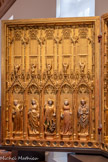 <center>Le musée des Beaux-Arts de Dijon</center>RETABLE DES SAINTS ET MARTYRS. Volet de gauche : saint moine, sainte martyre, saint Michel combattant un diable, sainte Apolline portant sa dent avec une tenaille, saint Denis.