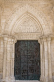 <center>Sanctuaire de Saint-Michel.</center>Portail de gauche.