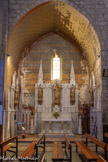 <center>Vias : l'église Saint-Jean-Baptiste </center>Les chapelles qui bordent la nef sont peu profondes et voûtées en berceau brisé ; elles sont beaucoup plus récentes que le reste de l'église. La Chapelle saint Joseph.