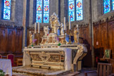 <center>Vias : l'église Saint-Jean-Baptiste </center>Maître autel, de style Louis XV, en marbre polychrome.