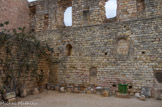 <center>L'abbaye Sainte-Marie de Fontcaude</center>Les bâtiments conventuels (bâtiment de l'ancienne salle capitulaire).