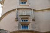 <center>Château de Margon</center>Fenêtre de la tour.