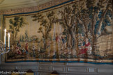 Hôtel de Lunas. Tapisserie d'Aubusson du XVIIIe. Jeux à la campagne, avec l'escarpolette.