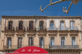 <center>Saint Jean de Fos</center> Place de la mairie. Maisons du XIXe. C'est un certain Durand, savonnier, qui les a fait bâtir. Les médaillons représentent les membres de la famille. Il y a même, de chaque côté, ses chiens de chasse.